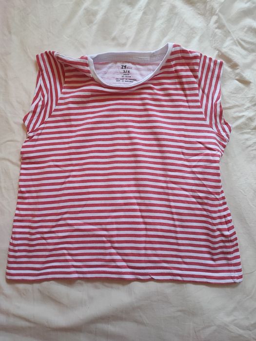 Roupa de menina usada