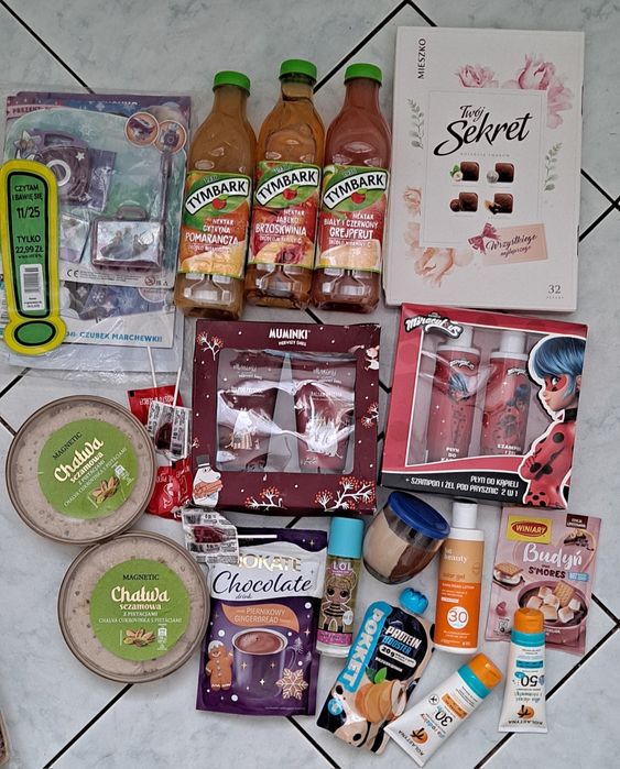 Zestaw słodyczy I kosmetyków dla mamy I dziewczynki