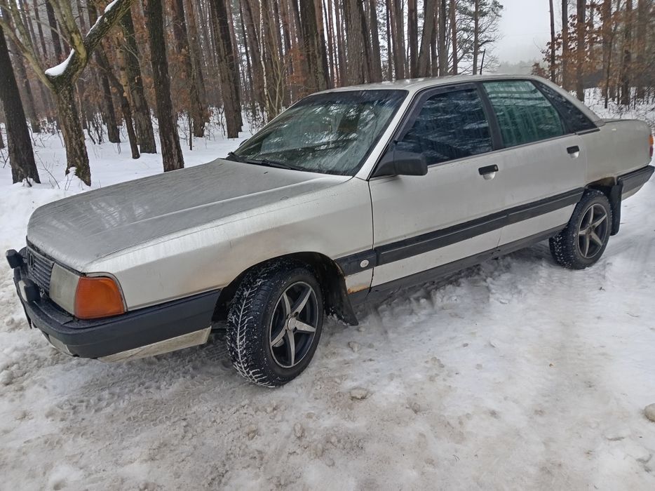 Ауді 100 с3 2.2 бензин