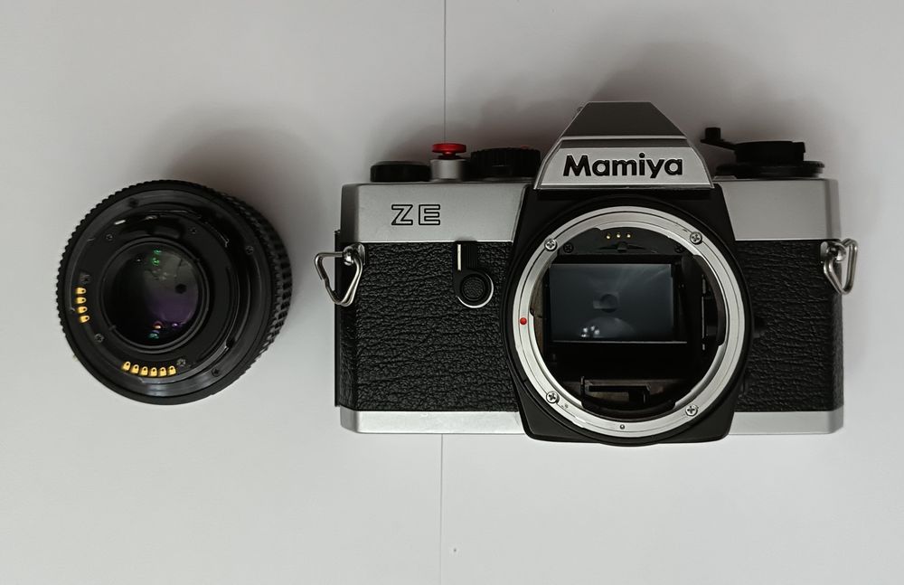 Maq. Fotográfica Mamiya ZE