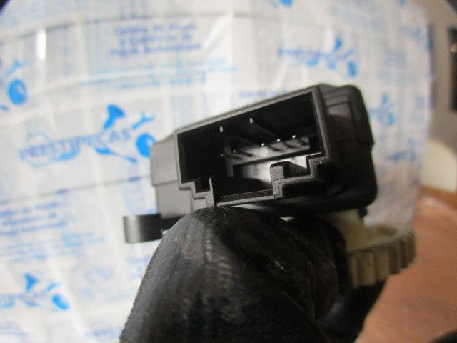 Motor da comporta da sofagem VOLKSWAGEN Fox (5Z1, 5Z3, 5Z4)