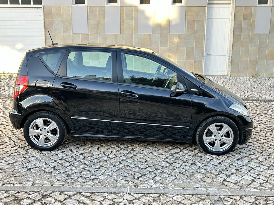 Vendo Mercedes A180 CDI versão Avantgarde