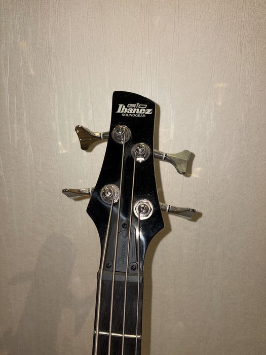 Gitara basowa Ibanez GIO Soundgear + wzmacniacz Harley Benton HB-40B – zestaw