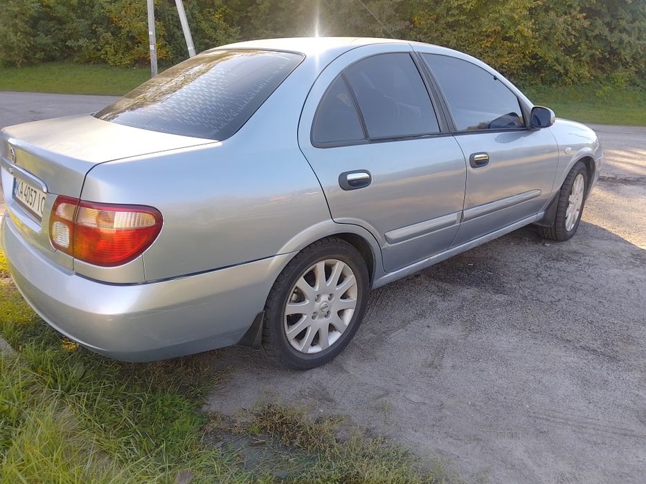 nissan almera 2005 року