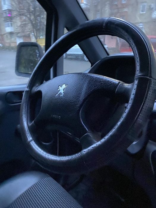 Пежо Експерт пасажир