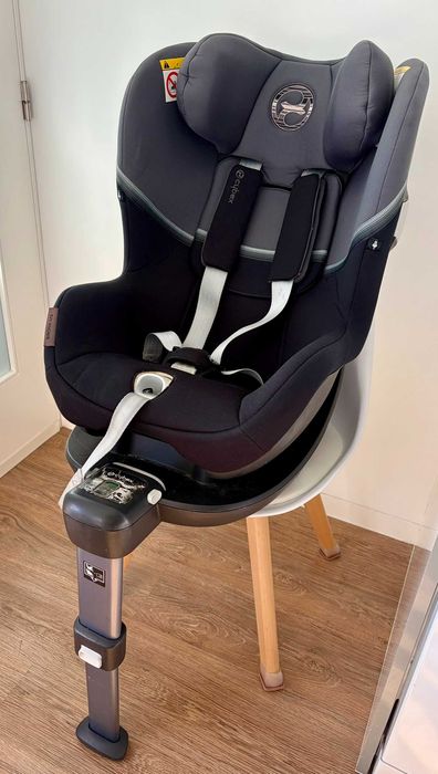 Cadeira de Auto Sirona M2 I-Size + Base CYBEX