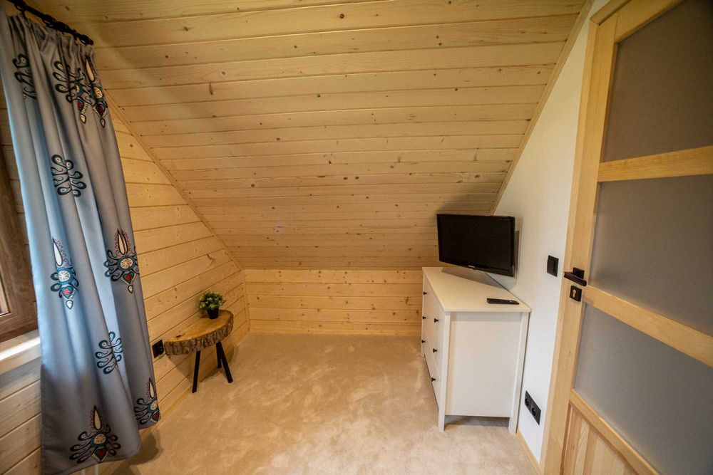 Domek do wynajęcia noclegi kwatery góry narty Gorce Tatry Pieniny term