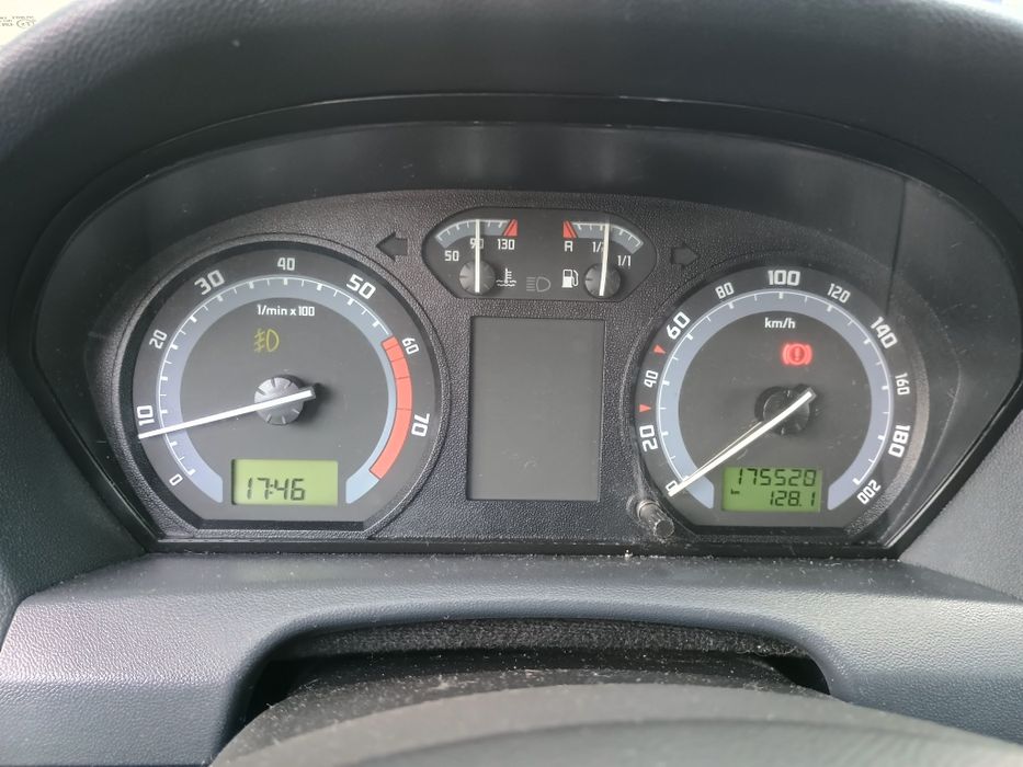 Фабія 1.4 газ /бензин