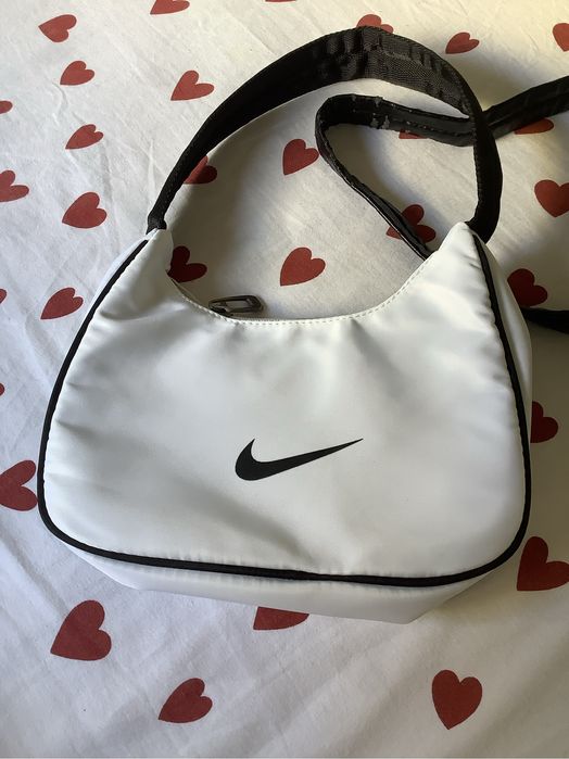 Bolsa Totalmente novo nunca usado com um preço razuável