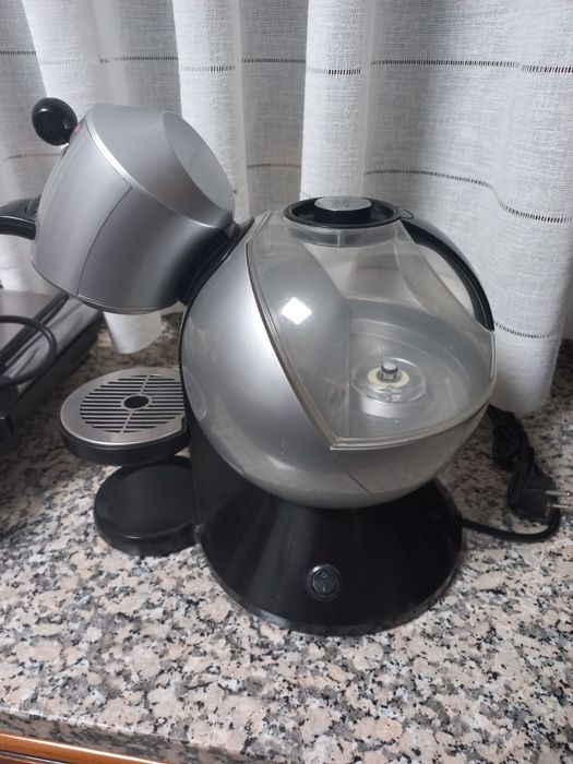 Máquina de café de cápsulas Doce Gusto