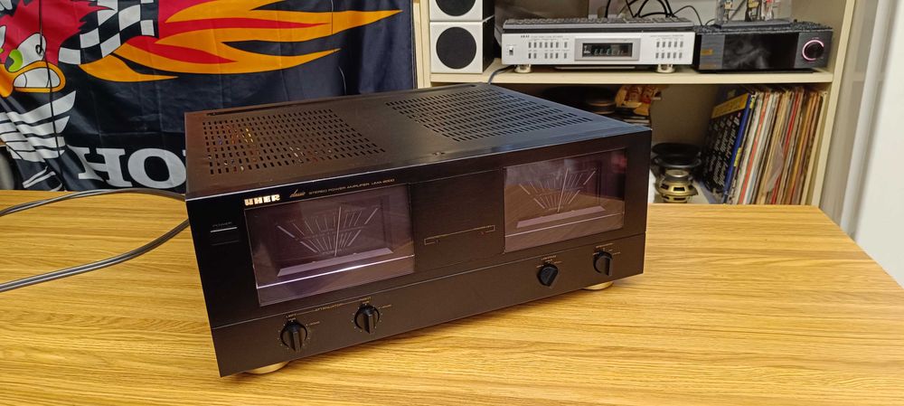 Кінцевий підсилювач- Uher UMA-2000  (8 Ом: 2x 260 Вт)