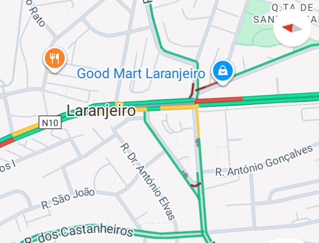 Armazém garagem Laranjeiro