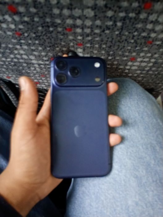 Vendo iPhone 17 pro max