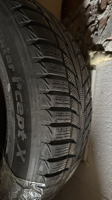 hankook winter i*cept x  265/60/18