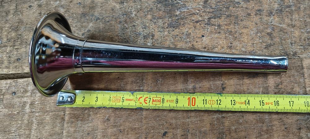 Corpo de buzinas antigas cromadas de novo/ bicicleta pasteleira