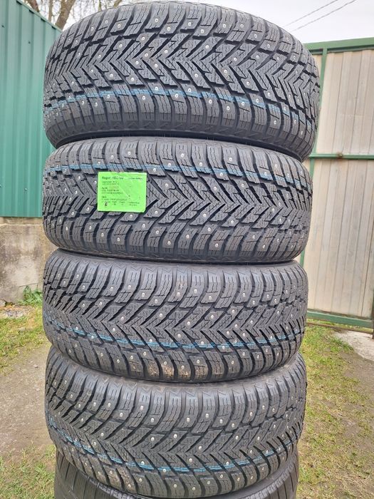 Зимовий NOKIAN 235 55 18 шип