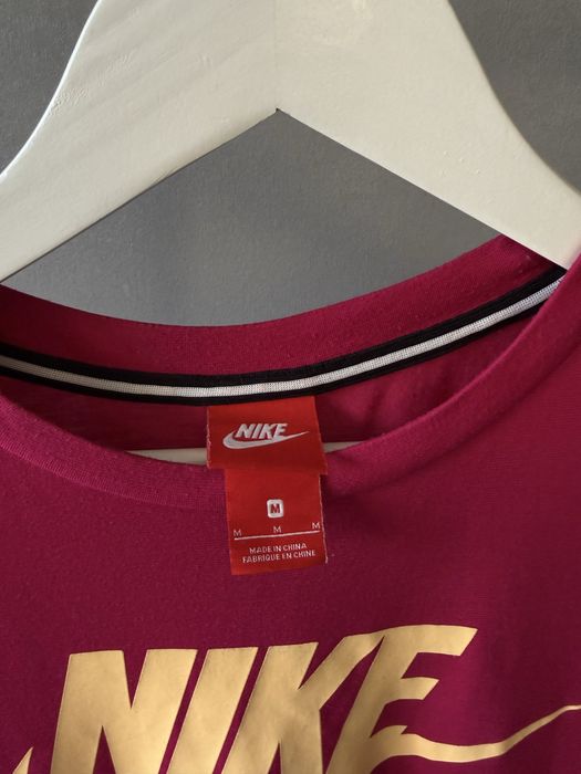 Футболка Nike рожева