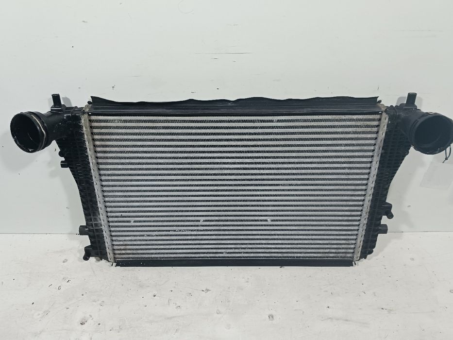 Radiador do intercooler VOLKSWAGEN Golf VI (5K1)
