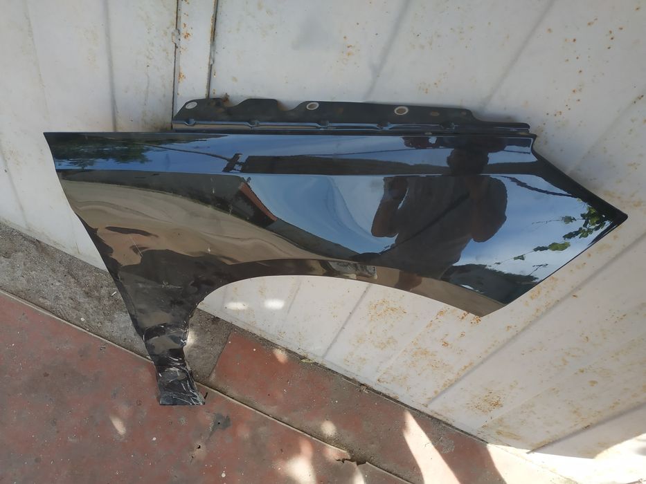 Крыло правое Пежо 308sw.2015.требуещее ремонта