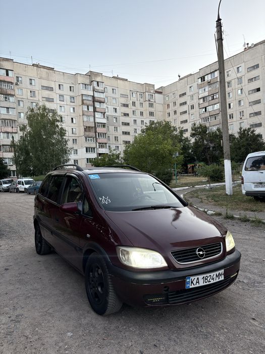 Продам Опель Зафира 2.2 дизель