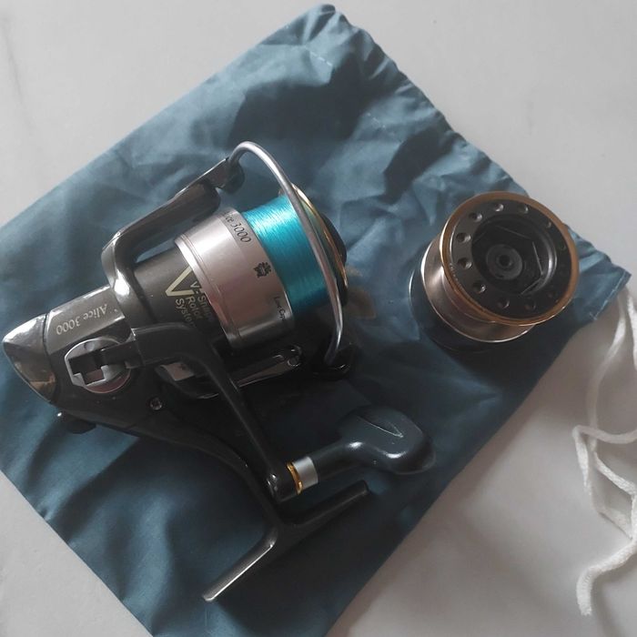 Kołowrotek Byron Alice 3000