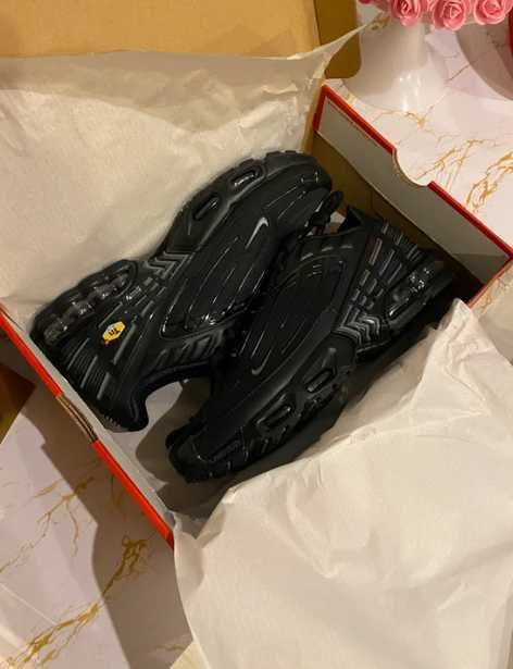Nike Air max plus III Czarny Nowy z pudełkiem R.38