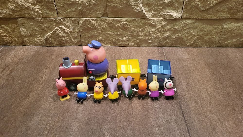 Peppa pociąg z figurkami