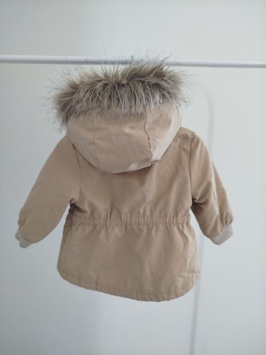 Kurtka elegancka niemowlęca z odpinanym kapturem 68 H&M