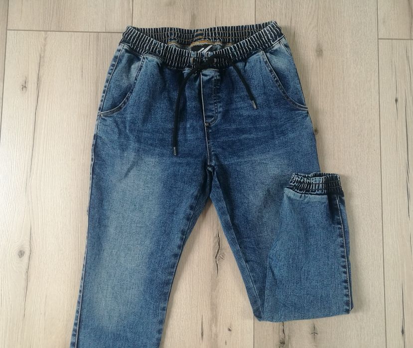 Męskie spodnie jogger z denimu MORO Sport M
