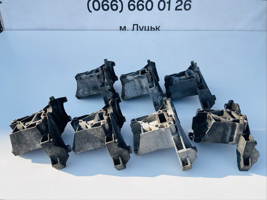 Кронштейн Генератора Audi A6 C6 2.7 3.0 TDI Кріплення Генератор