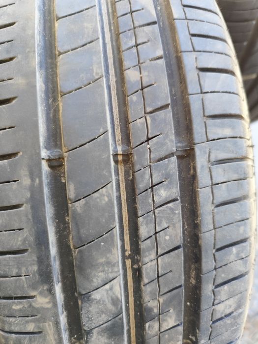Pneus 185/65r15 Aplus 90% piso