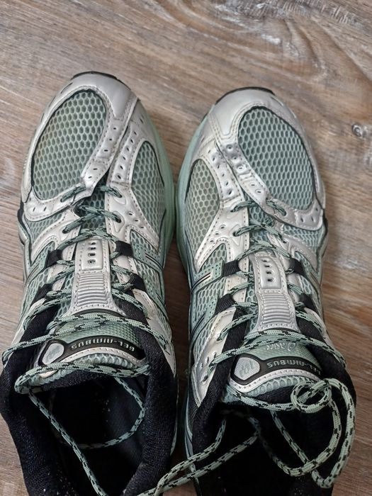 Продам оригінальні Asics Gel Nimbus зеленого кольору