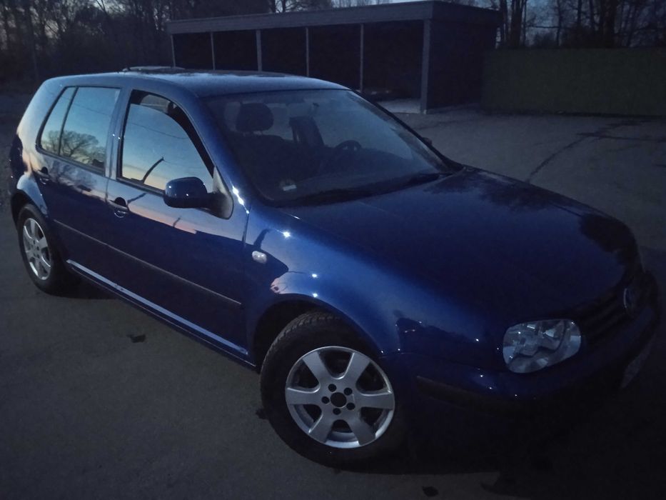 Продам Фольксваген гольф 4.