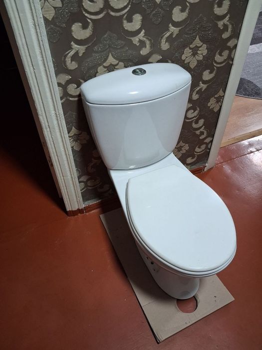 Унитаз б/у 1000 грн