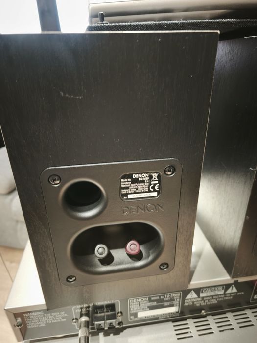 Wieża demon plus kolumny