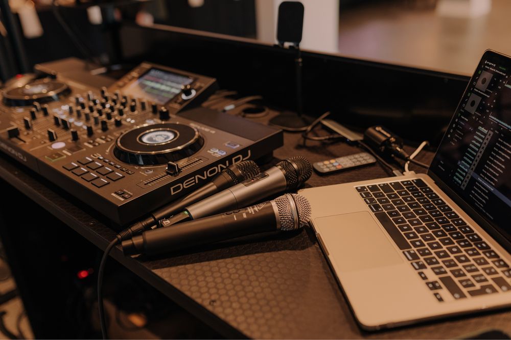DJ & Wodzirej & Konferansjer
