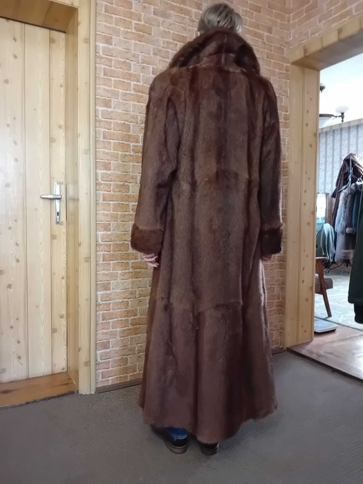 Futro długie z dzikich norek Piękne!!!