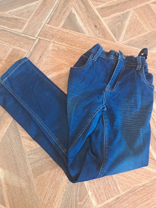 Spodnie jeans dla dziewczynki 146