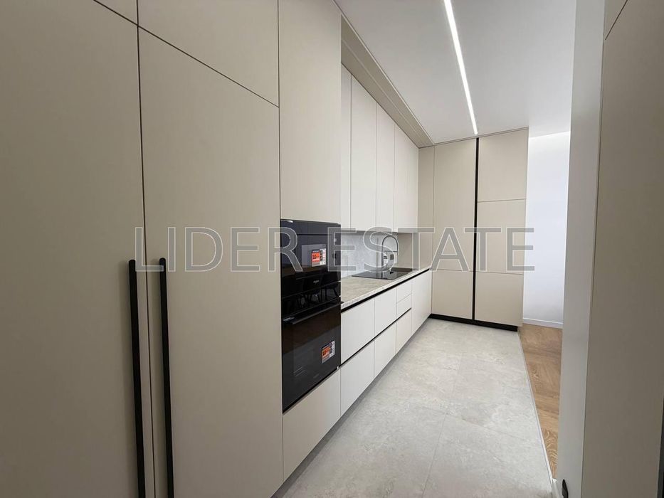 Продаж 2-кімнатної квартири в ЖК Uzh Towers | Слов'янська набережна, Ужгород