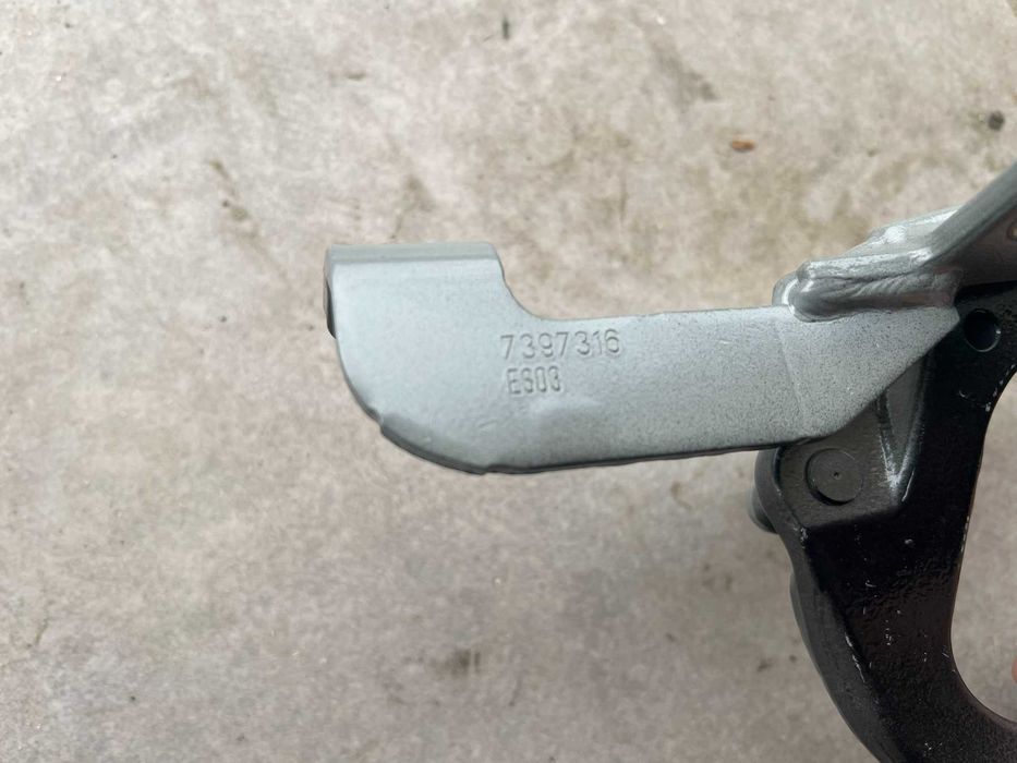 Петлі кришки багажника BMW X3 G01 7397316 7397315