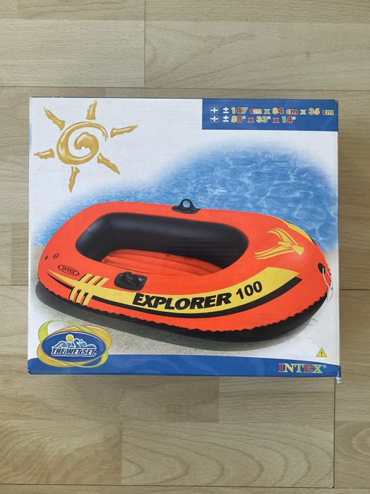 Barco insuflável para criança
