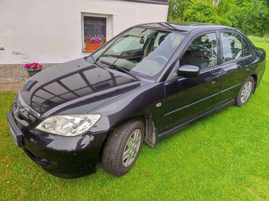 Honda Civic Samochód kupiony w polskim salonie, przegląd ważny do 01-06-2027 r.