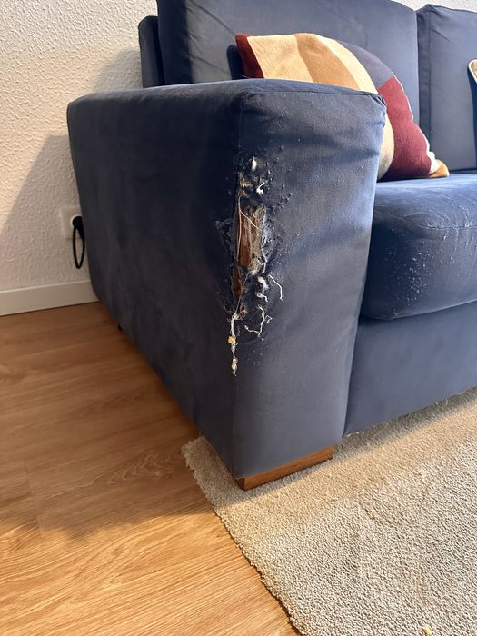 Sofa 2 lugares com cerca de 2 metros