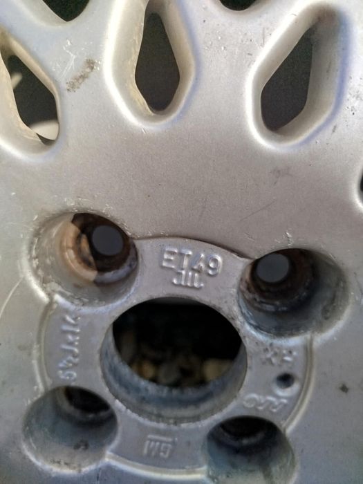 Opony zimowe z alufelgami