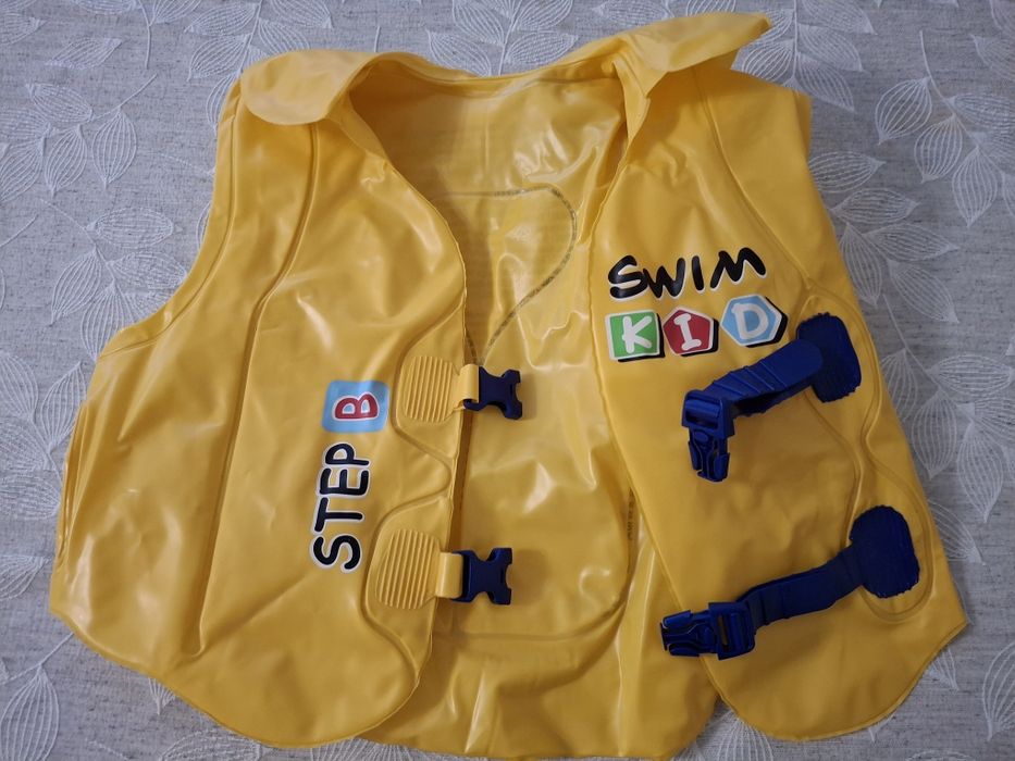 Dmuchana kamizelka 3 do 6 lat