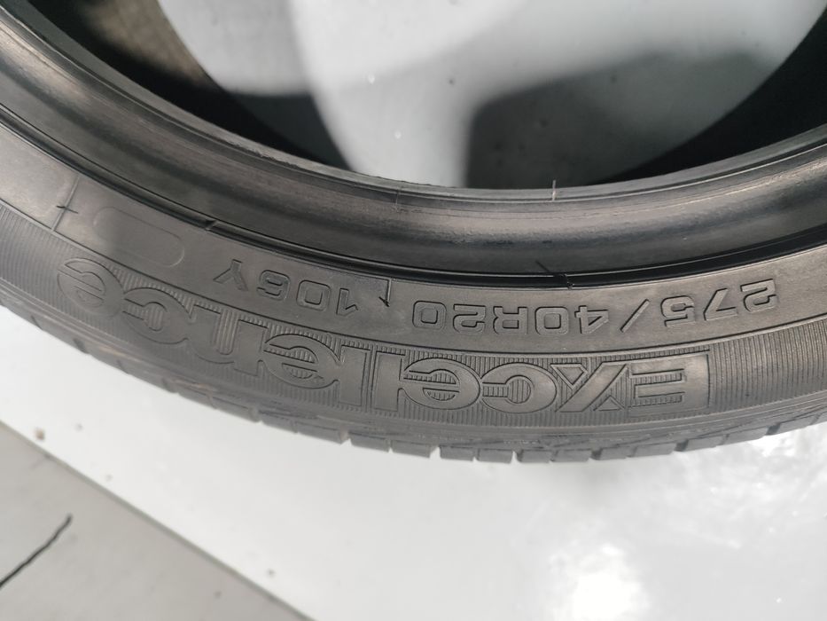 2 pneus semi novos 275-40R20 Good Year - Oferta dos portes