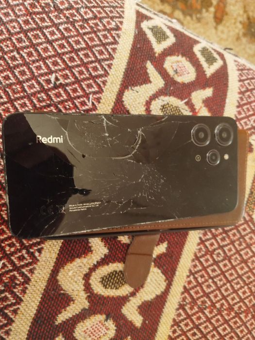 Телефон xiaomi redmi 12 /8/256 Гб/NFC/экран:6.79/в рабочем состоянии