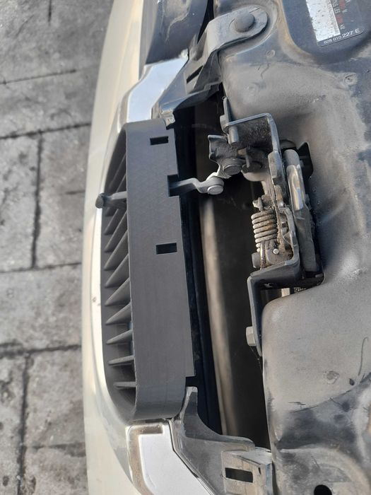 Grelha Frontal Seat Leon/Toledo Cupra 1M 2000 (Com e sem símbolo)