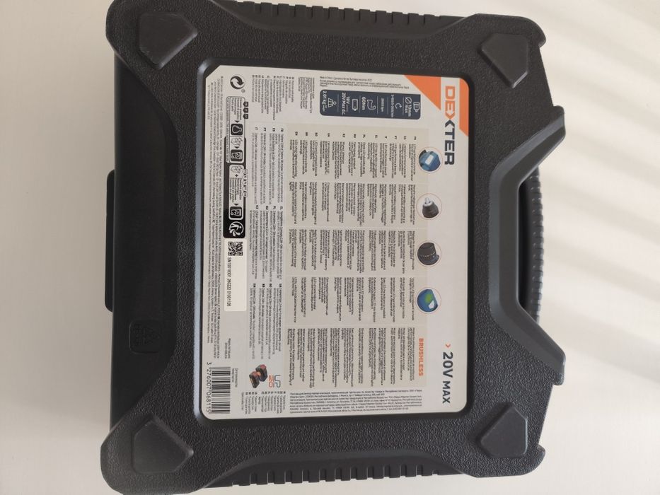 Berbequim Dexter percutor sem fio brushless 20 V com 2 baterias