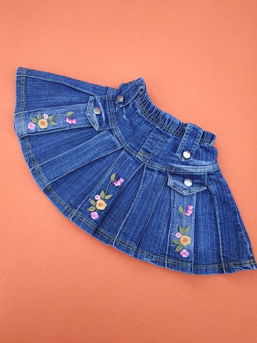 Юбка на девочку , на 4-6 л.